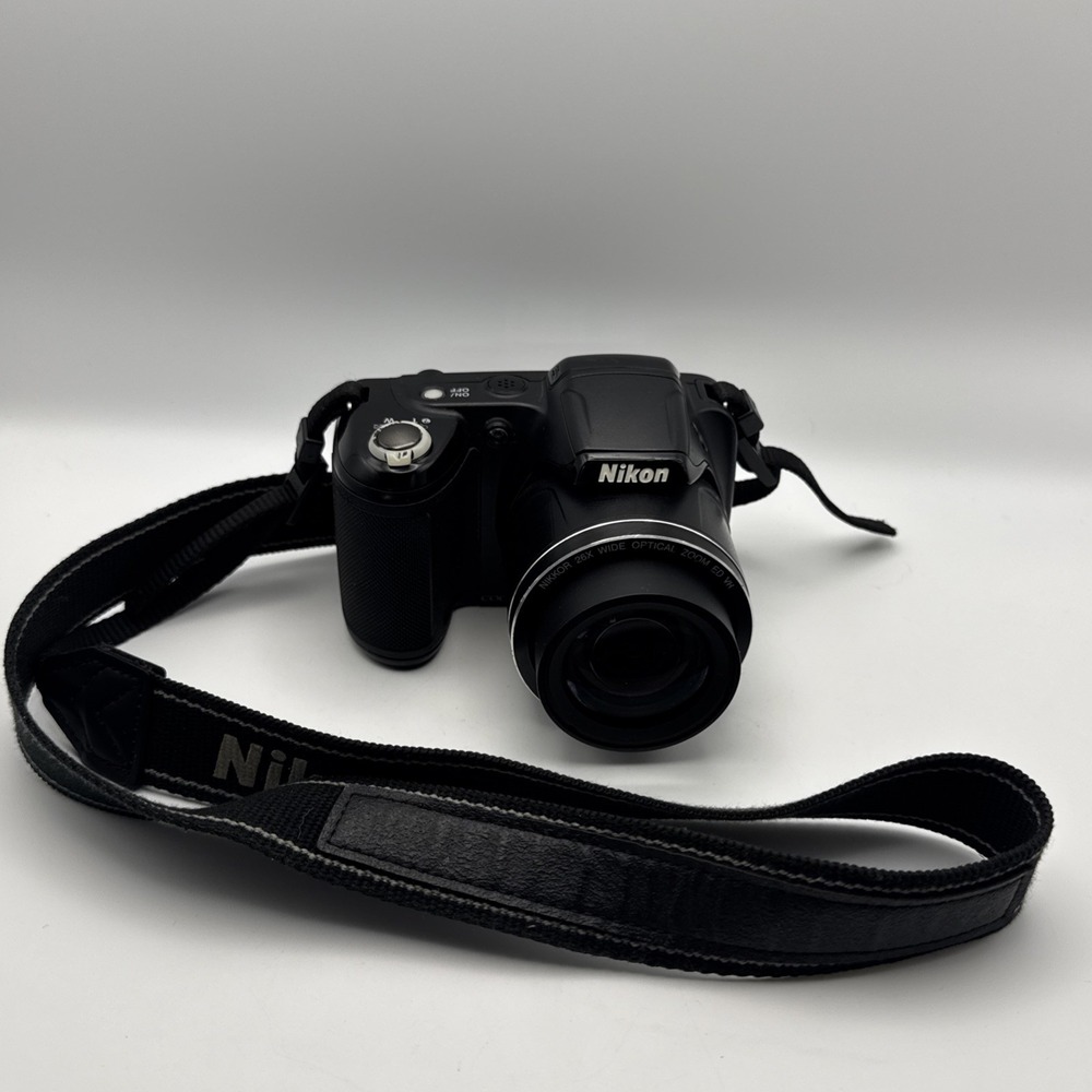 Nikon COOLPIX L330 Camera 20MP 26x Wide Optical Zoom Fully Working